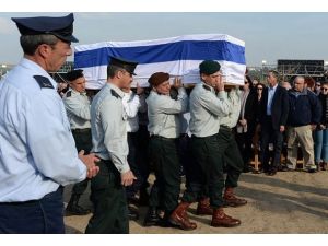 Şaron çiftliğinde toprağa verildi