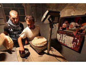 Esed rejimi açlığı silah olarak kullanıyor