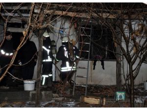 Çorum'da ev yangını: 4 ölü