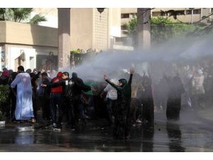 Mısır'da darbe karşıtı gösterilerde 1 öğrenci öldü