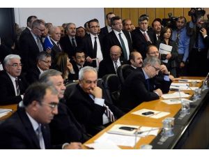 HSYK  yasa teklifi komisyonda kabul edildi