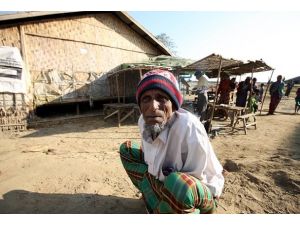Budist çetelerinden Myanmar'da kanlı köy baskını