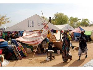 Güney Sudanlılar için yeni mülteci kampları kurmaya çalışıyoruz