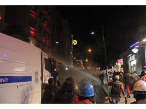 Taksim'de izinsiz gösteriye polis müdahalesi