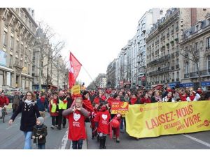 Kürtajın yasaklanmasını istediler