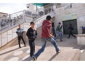 UNRWA'nın grevi çocukların eğitimini aksattı