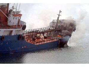 Tuzla'da tankerde patlama