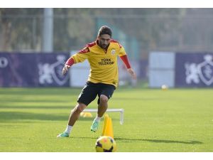 Galatasaray'dan ayrılmak istemiyor