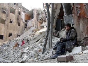 Yermuk kampında enkaz nöbeti