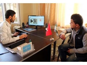 Suriyeli mağdurlar, belgeleri acıyla izledi