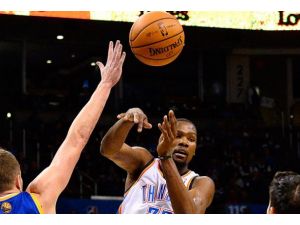 Thunder'ı Kevin Durant sırtladı