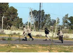 Libya'da güvenlik güçleri ve Kaddafi yanlıları çatıştı: 14 ölü, 65 yaralı