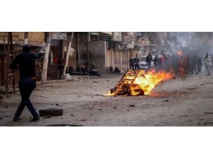 Mısır'da 18 gün sürecek gösterilerde kan aktı