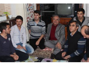 Mansur Harmandar öğrencilerini unutmadı.