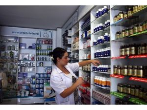 Hastaneler 2023'ten itibaren "uzman eczacı" çalıştıracak