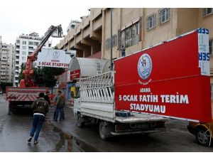 Fatih Terim'in adı stadyuma verildi