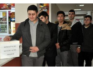 Öğrencilerin harçlıkları Somali halkını suya kavuşturacak