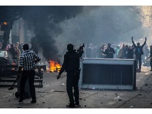 Mısır'da gösterilere gerçek mermiyle müdahale