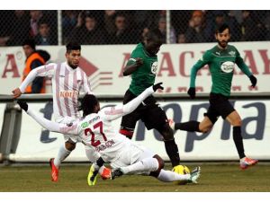 Elazığspor 2. yarıya iyi başladı