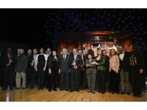 Sadri Alışık Anadolu Tiyatro Oyuncu Ödülleri sahiplerini buldu