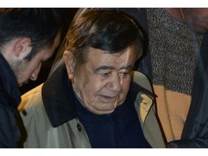 En kötü demokrasi en iyi askeri yönetimden iyidir