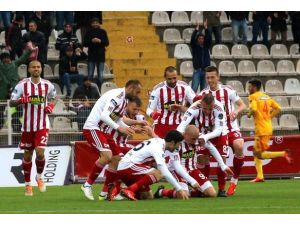 Yiğidolar Barcelona'yı örnek alıyor