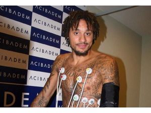 Jermaine Jones sağlık kontrolünden geçti