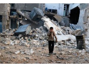 Halep'te "varil bombalı" saldırı