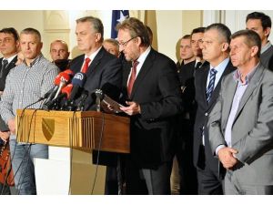 AA'nın haberi "küskün Boşnak liderleri" birleştirdi