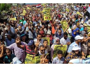 Mısır'da darbe karşıtlarına beraat