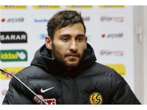 Galatasaray'ın yeni transferi Veysel Sarı