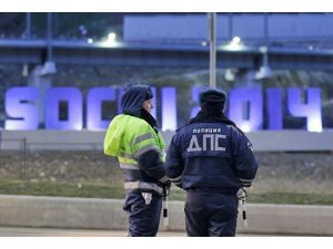 Güvenlik duvarı gölgesinde Soçi Olimpiyatları