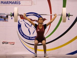 Halterin yıldızları Marmaris’te