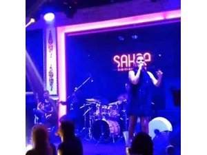 Demet Akalın Sahne İstanbul’u Coşturdu