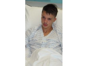 Bıçak sadece Capson’u yaralamadı