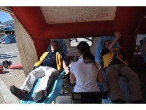 Kan bağışla madalya kazan