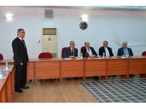 VALİ ÇİÇEK VERGİ DAİRESİ BAŞKANLIĞI’NDAN BRİFİNG ALDI