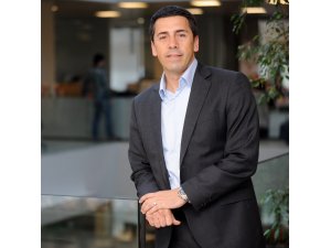 Eleman arayışı perakende ve turizmde arttı