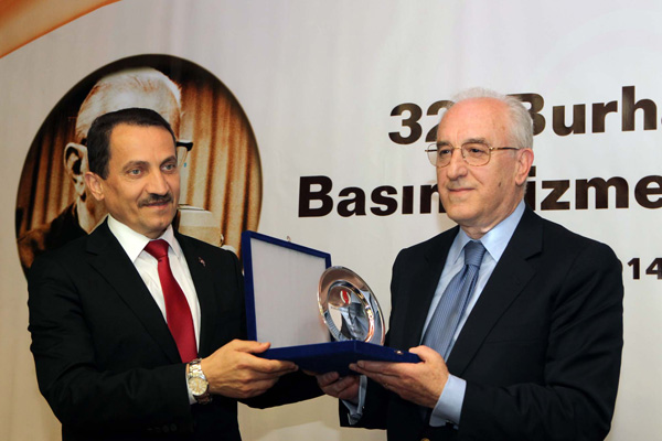 TGC Burhan Felek Basın Hizmet Ödülleri verildi