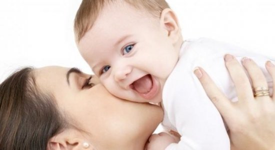 Bebeklerle iletişim nasıl kurulur?