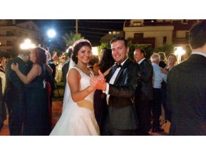 Doğuş Ünsal hayatını Melike Özçakar'la birleştirdi