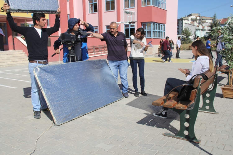 "Bilgi Gelecektir" izleyicisiyle buluştu