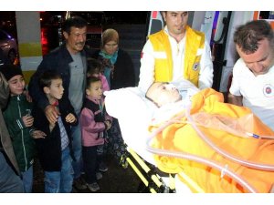 6 aydır tedavi edilemeyen babalarını gözyaşları içinde karşıladılar