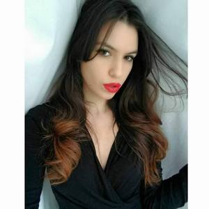 Genç Moda Tasarımcısı Dilara Kırmıt Bursa Shopping Festival 'de !