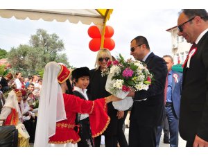 Marmaris'te 23 Nisan Kutlamalarının Adresi 105. Sokak Oldu