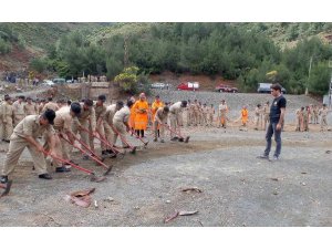 Aksaz'da askerlere yangın söndürme eğitimi