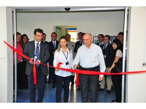 Siemens Sağlık, Türkiye’deki ilk Aptio Otomasyon Sistemini Akdeniz Üniversitesi Tıp Fakültesi Hastanesi’nin hizmetine sundu.