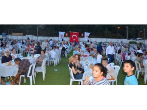 Ak Parti'den 'Gönül Sofrası'