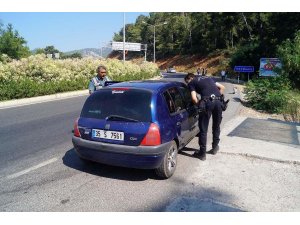 Marmaris'te ormanlık alana kaçan 'karma tim' aranıyor