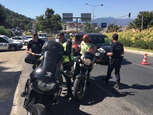 Marmaris'te firari askerlere ait cep telefonu ve hücum yelekleri bulundu